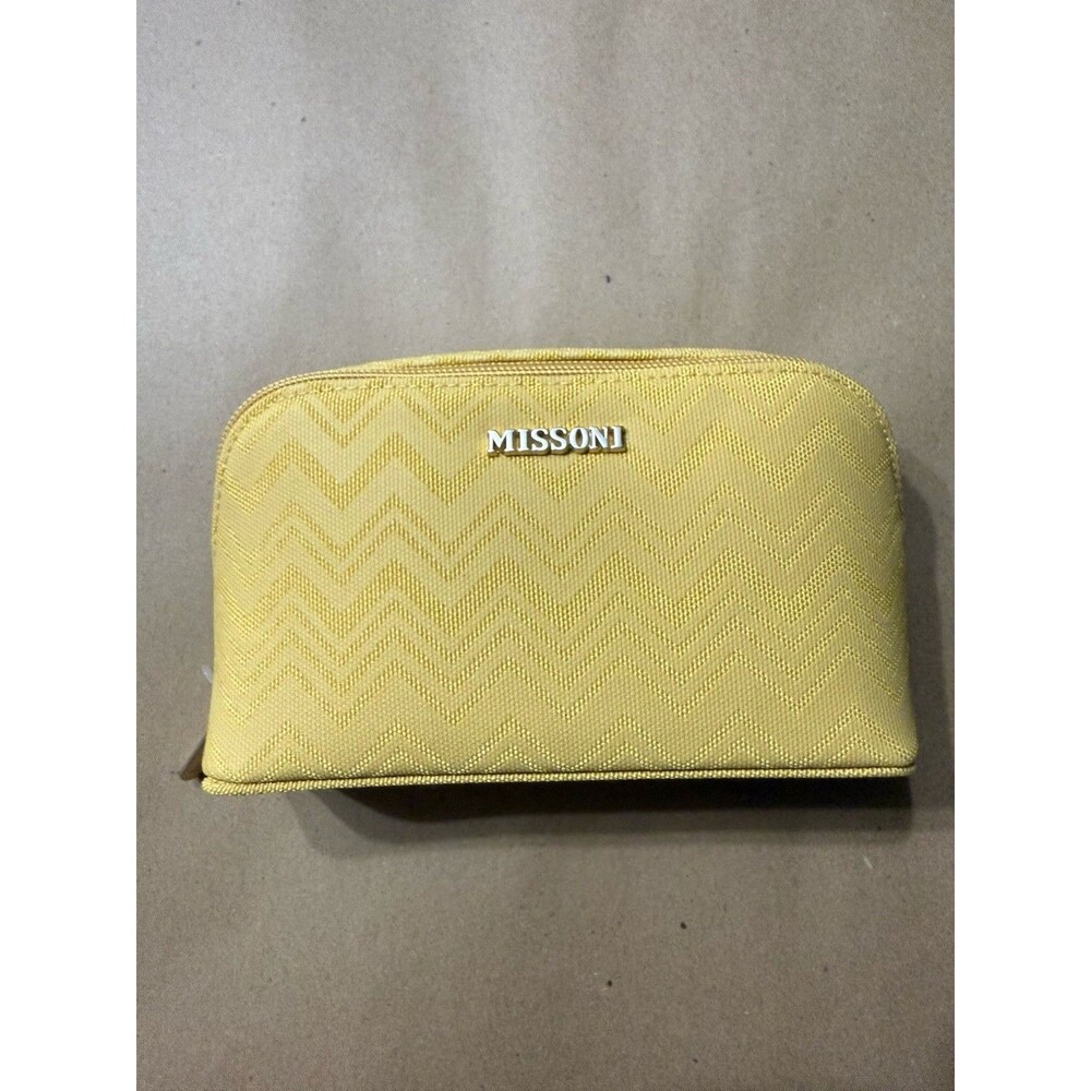 Delta One Rio Radiance (Yellow) Missoni Amenity Kit - NEW 2026 Summer Series